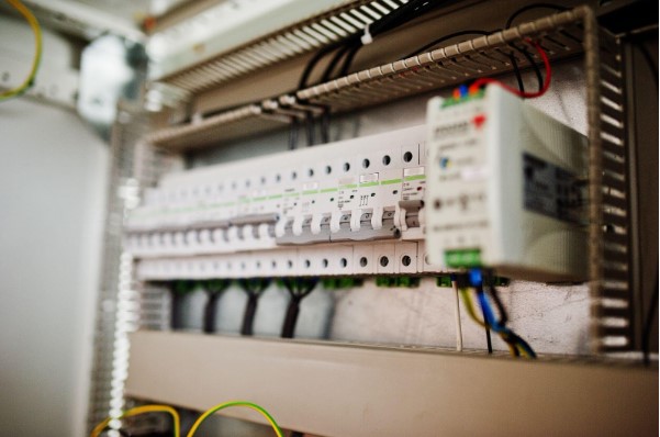 comandos elétricos